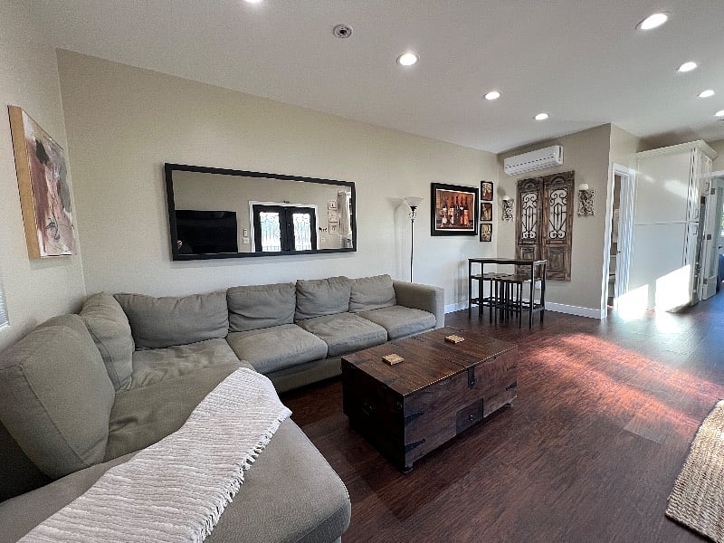 Furnished Finder property 452302_1 photo 9