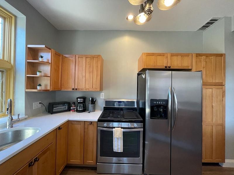 Furnished Finder property 452325_1 photo 8