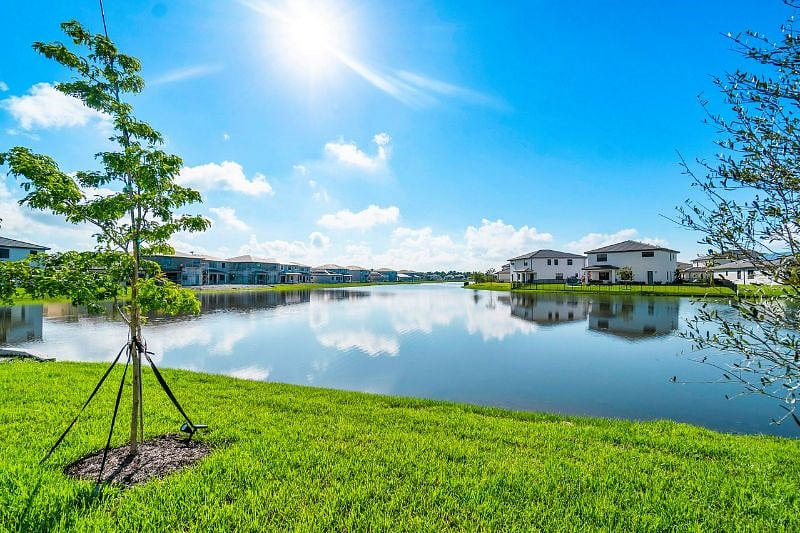 Furnished Finder property 452329_1 photo 16
