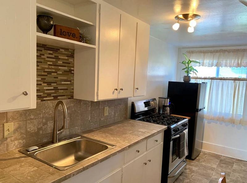 Furnished Finder property 452335_1 photo 4