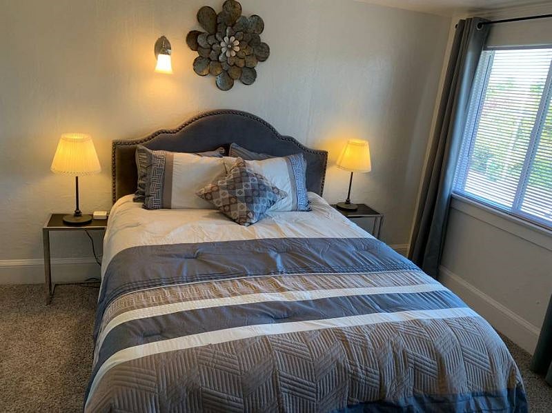 Furnished Finder property 452335_1 photo 8