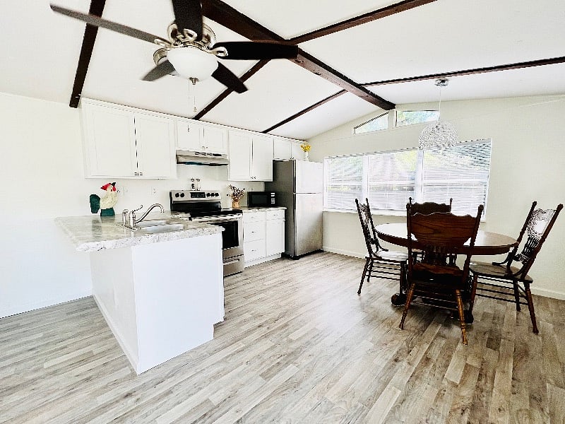Furnished Finder property 452385_1 photo 3