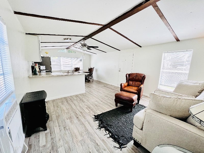 Furnished Finder property 452385_1 photo 17