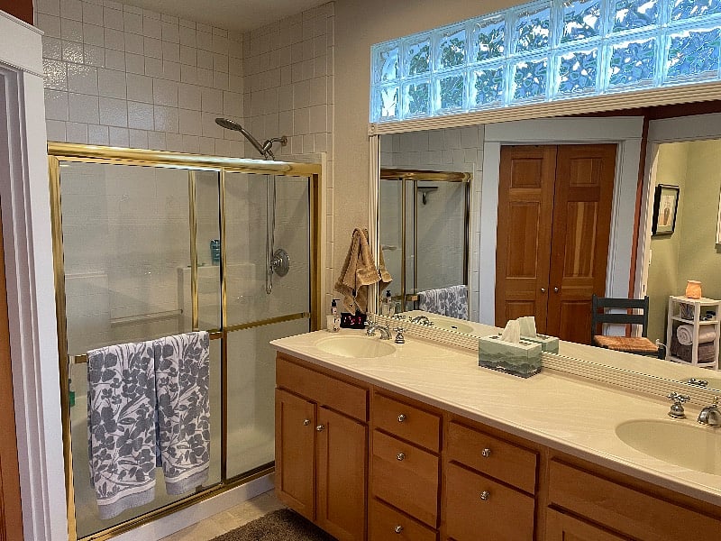 Master bath.