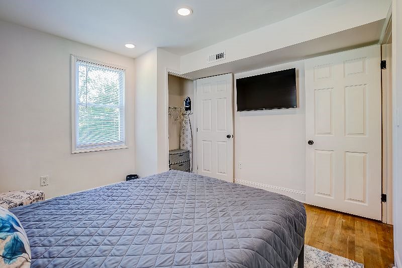 Furnished Finder property 452399_1 photo 9