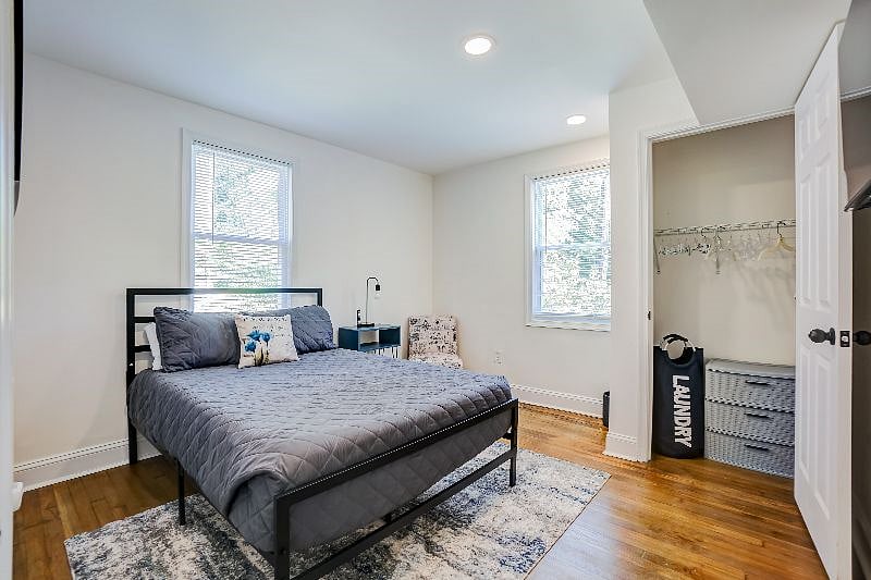 Furnished Finder property 452399_1 photo 11