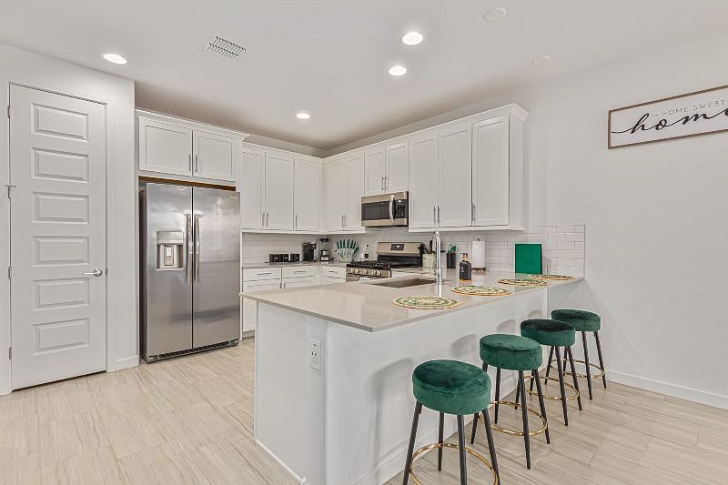 Furnished Finder property 452456_1 photo 7