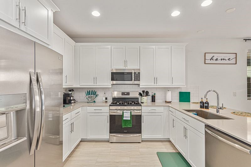 Furnished Finder property 452456_1 photo 8