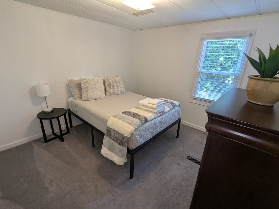 Furnished Finder property 452466_1 photo 14
