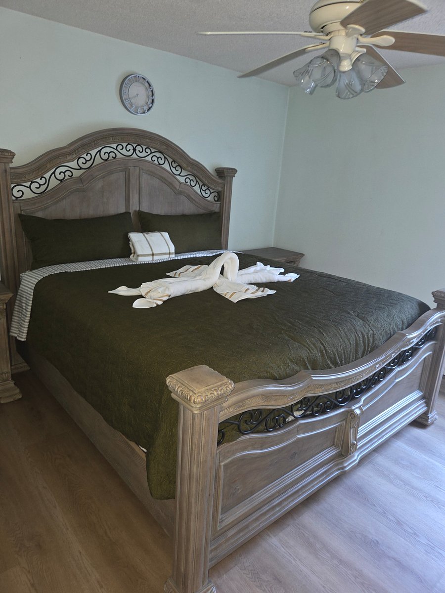 Furnished Finder property 452477_1 photo 32