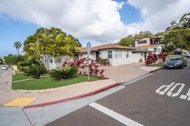 Furnished Finder property 452542_1 photo 11