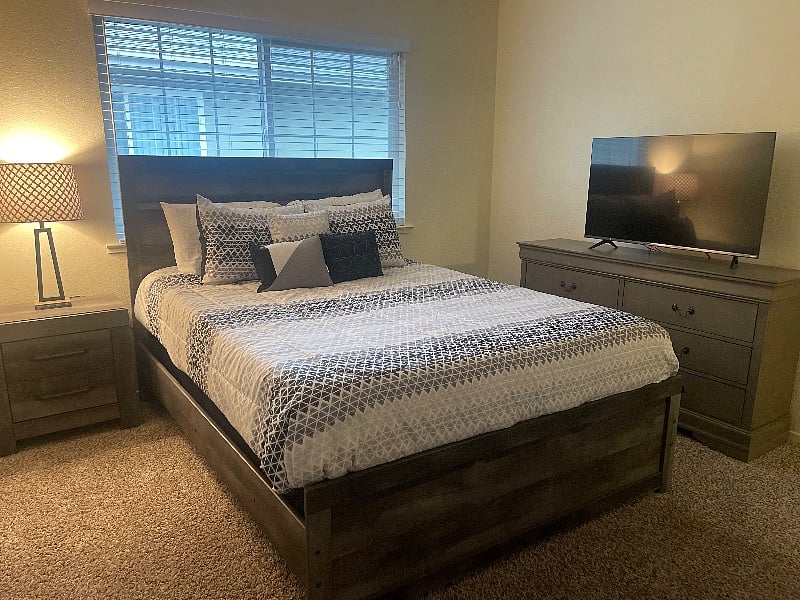 Furnished Finder property 452569_1 photo 8