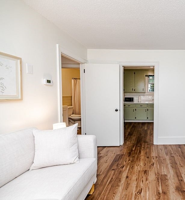 Furnished Finder property 452571_1 photo 12