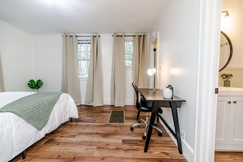 Furnished Finder property 452571_1 photo 2