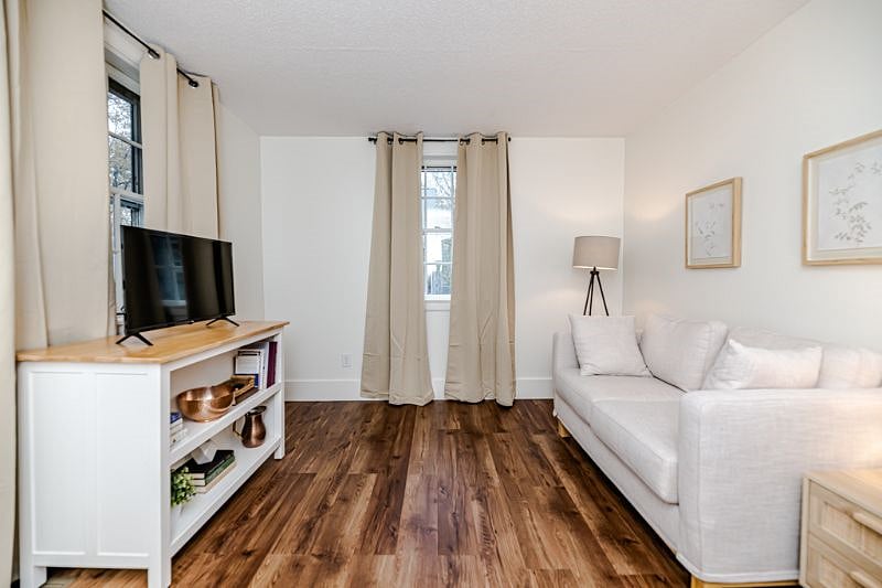 Furnished Finder property 452571_1 photo 11
