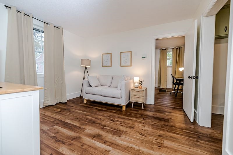 Furnished Finder property 452571_1 photo 14