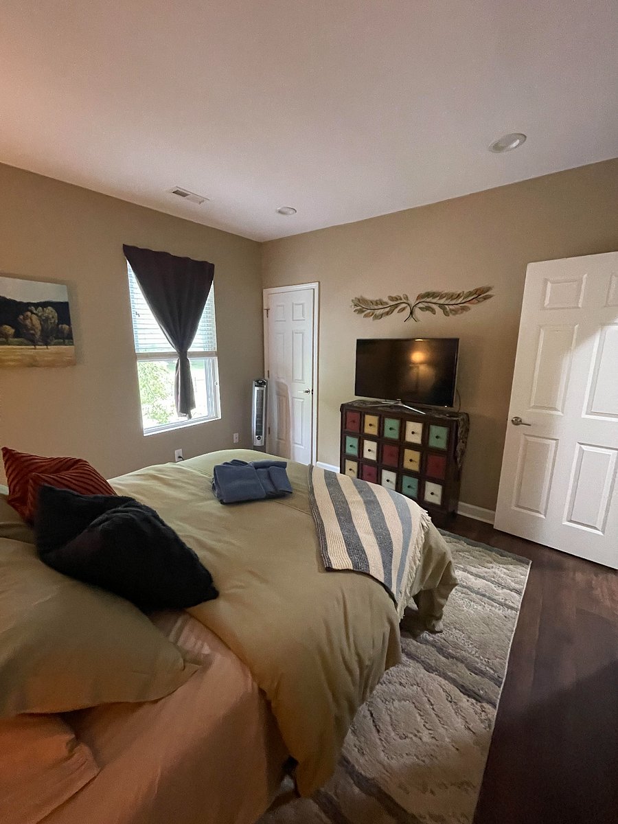 Furnished Finder property 452593_1 photo 9