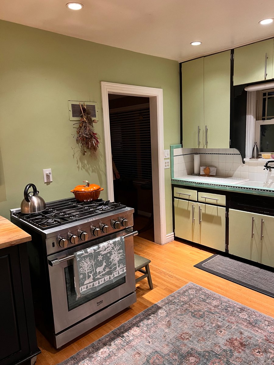 Furnished Finder property 452660_1 photo 10