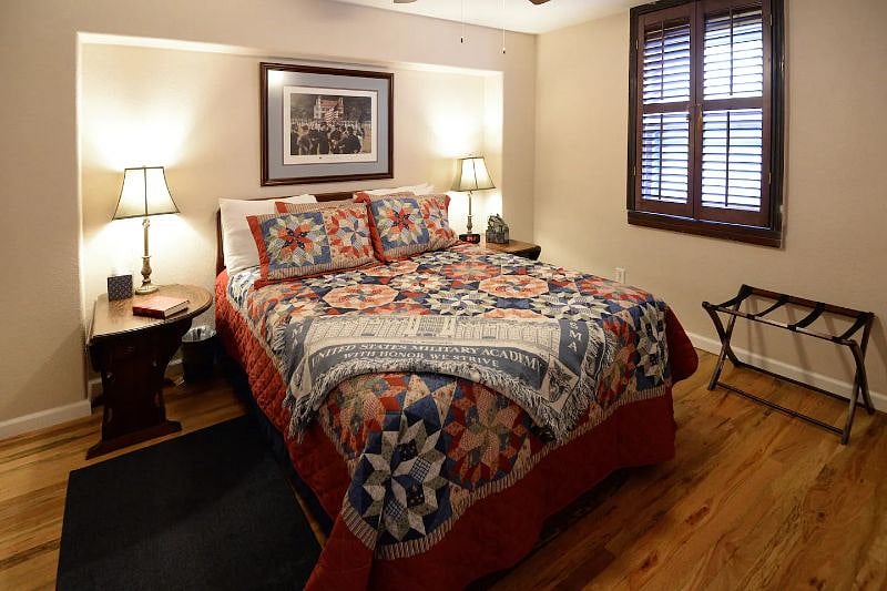 Furnished Finder property 452668_1 photo 9