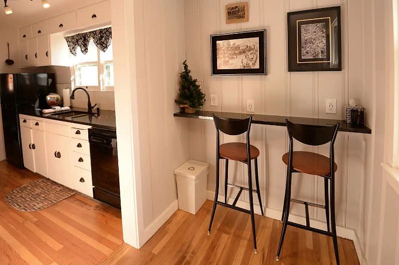 Furnished Finder property 452668_1 photo 7