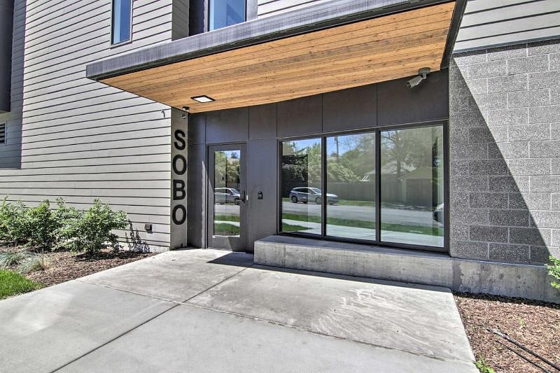 Furnished Finder property 452675_1 photo 3