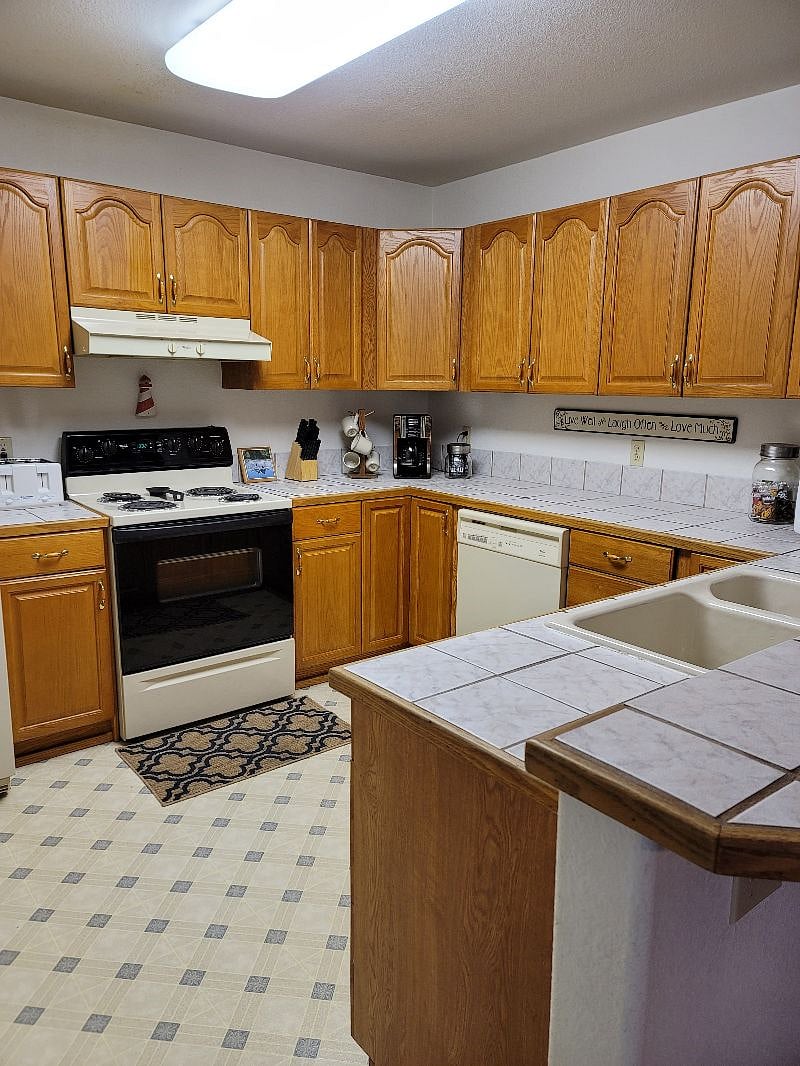 Furnished Finder property 452697_1 photo 5