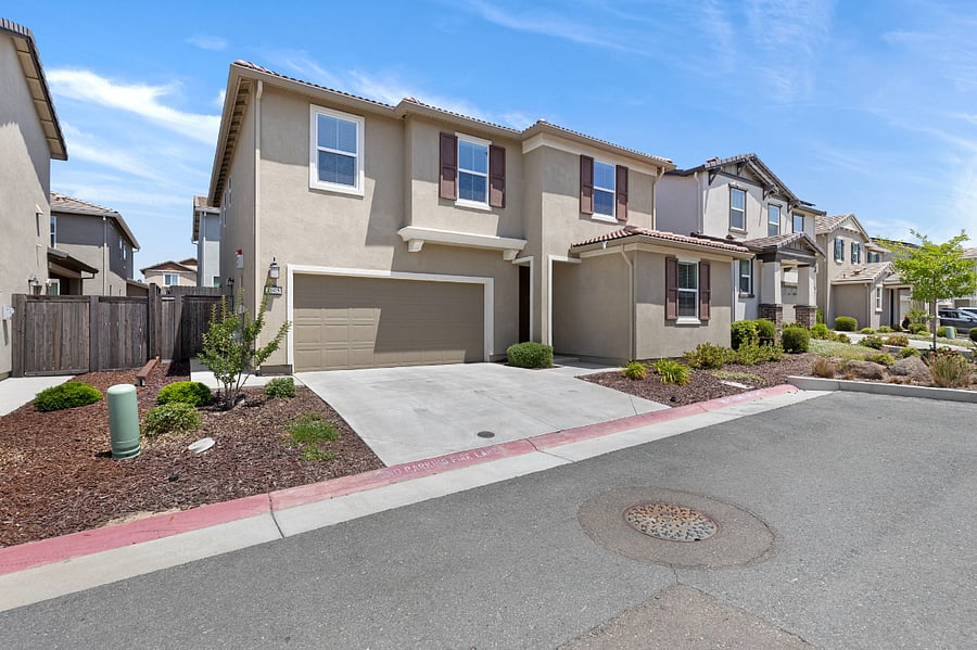 Furnished Finder property 452722_1 photo 12