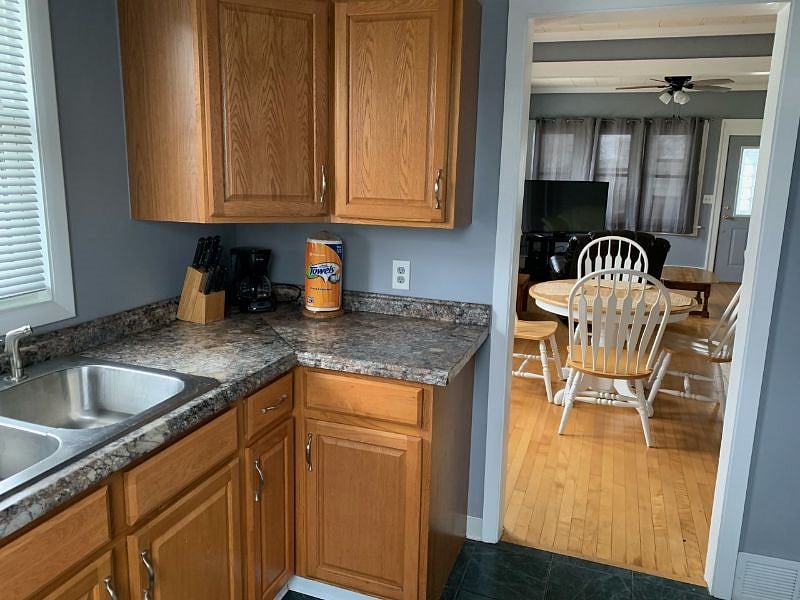 Furnished Finder property 452730_1 photo 8