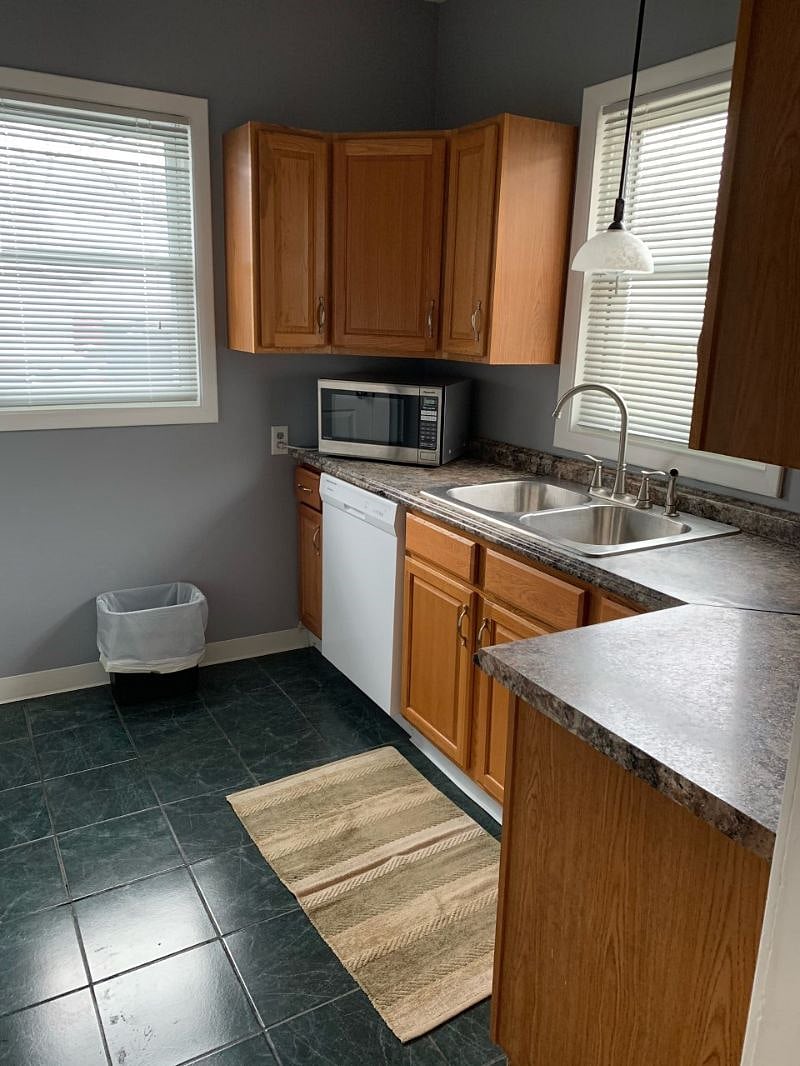 Furnished Finder property 452730_1 photo 9