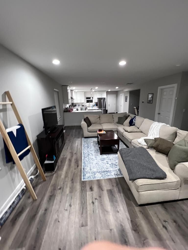 Furnished Finder property 452807_3 photo 7