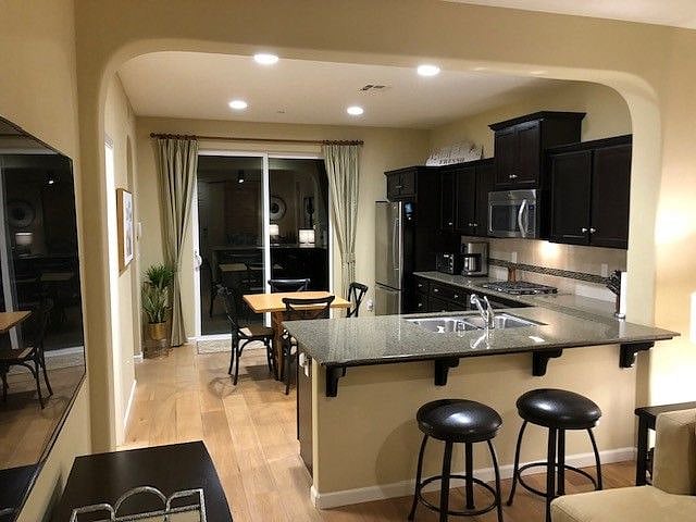 Furnished Finder property 452819_1 photo 3