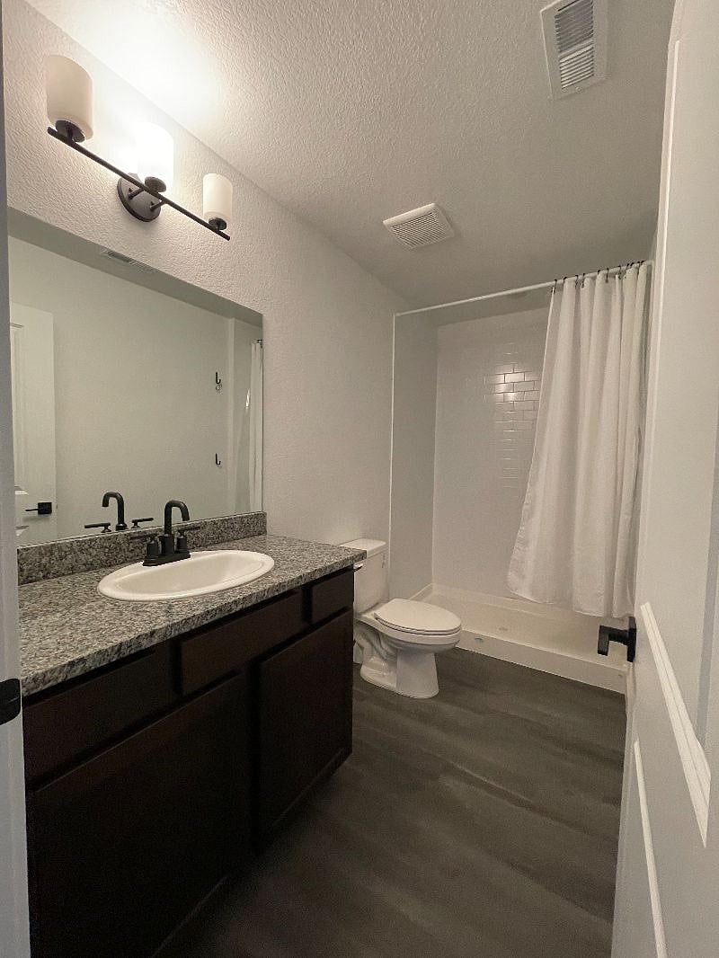Furnished Finder property 452820_1 photo 12