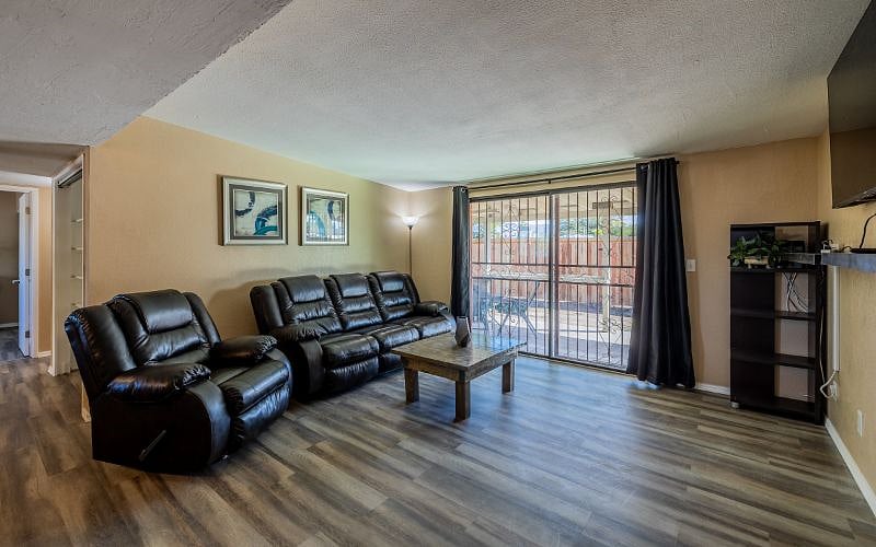 Furnished Finder property 452850_1 photo 4
