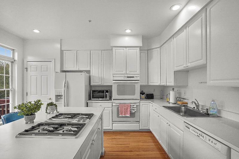 Furnished Finder property 452884_1 photo 19