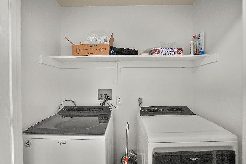 Furnished Finder property 452884_1 photo 24