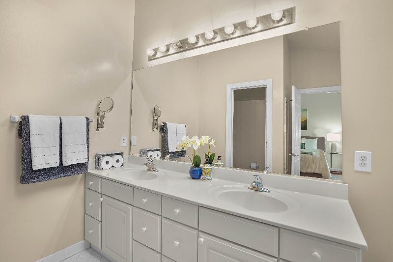 Furnished Finder property 452884_1 photo 27