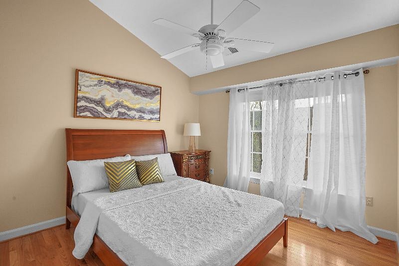 Furnished Finder property 452884_1 photo 40
