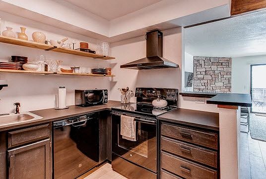 Furnished Finder property 452903_1 photo 14