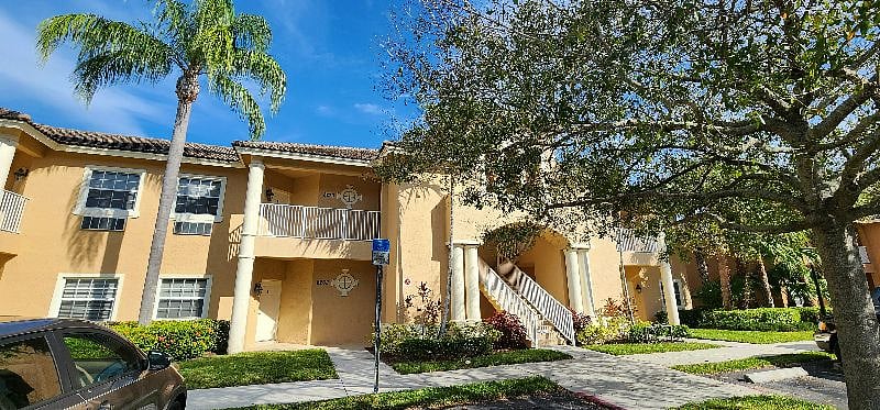 Furnished Finder property 452921_1 photo 3