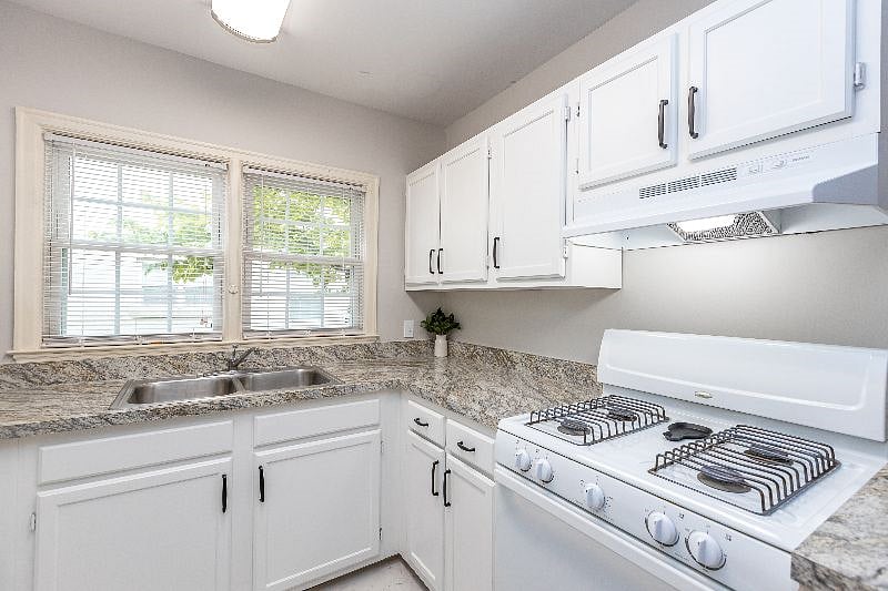 Furnished Finder property 453017_1 photo 6
