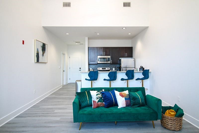 Furnished Finder property 453033_1 photo 8