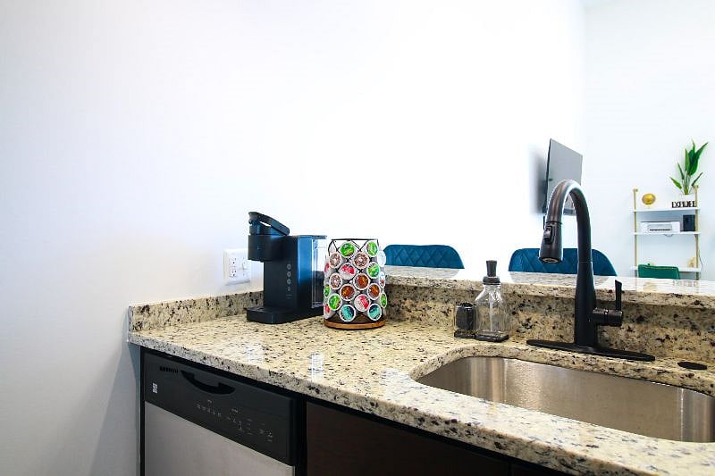 Furnished Finder property 453033_1 photo 9