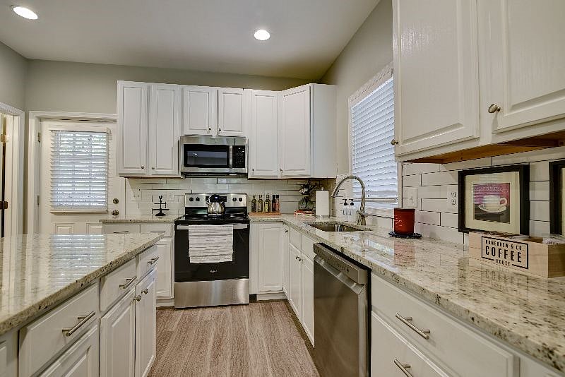 Furnished Finder property 453042_1 photo 3