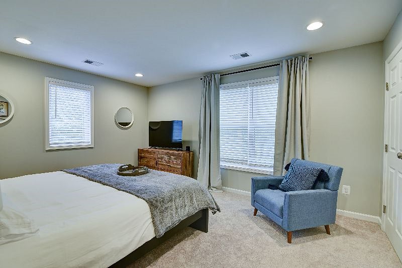 Furnished Finder property 453042_1 photo 17
