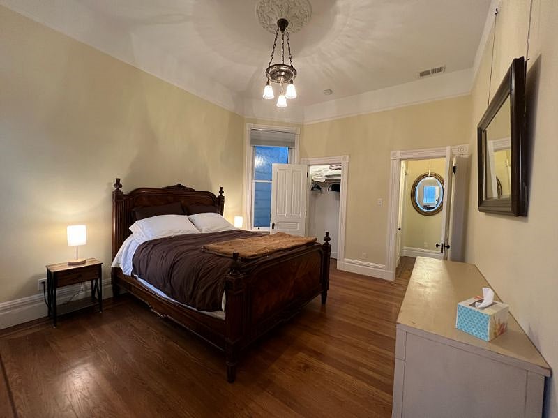 Large primary bedroom