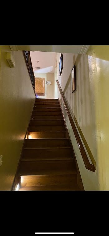 STAIRWAY TO UPSTAIRS BEDROOMS