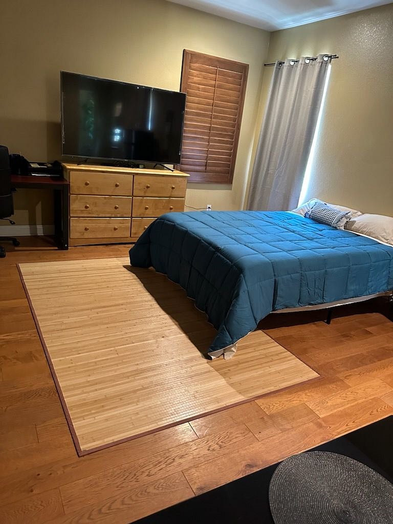 QUEEN SIZE BED, DRESSER & 68 IN. ROKU TV WITH DIRECTV