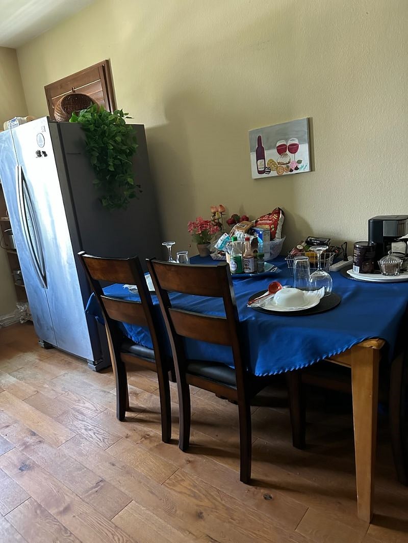 DINING ROOM TABLE IN COMMON AREA/KITCHENETTE