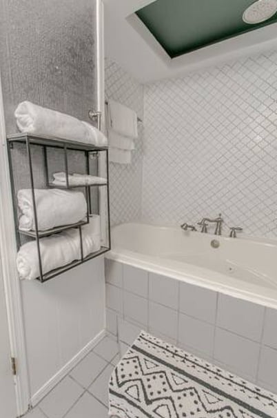 Furnished Finder property 453126_1 photo 3