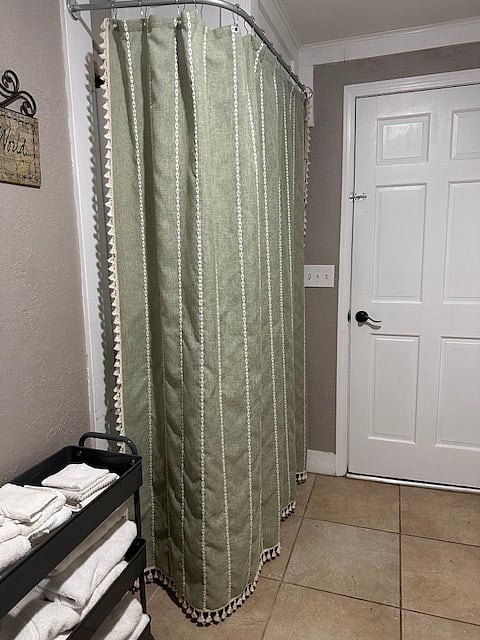 Furnished Finder property 453193_1 photo 17